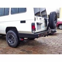Pare-chocs arrière acier Toyota Land Cruiser HZJ78 (2007+) – Offroad renforcé